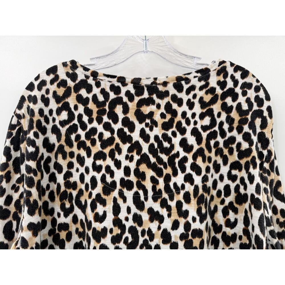Chico's Women's Classic Everyday Casual Animal Print Knit Shirt Size 4 (XXL) - Picture 8 of 9